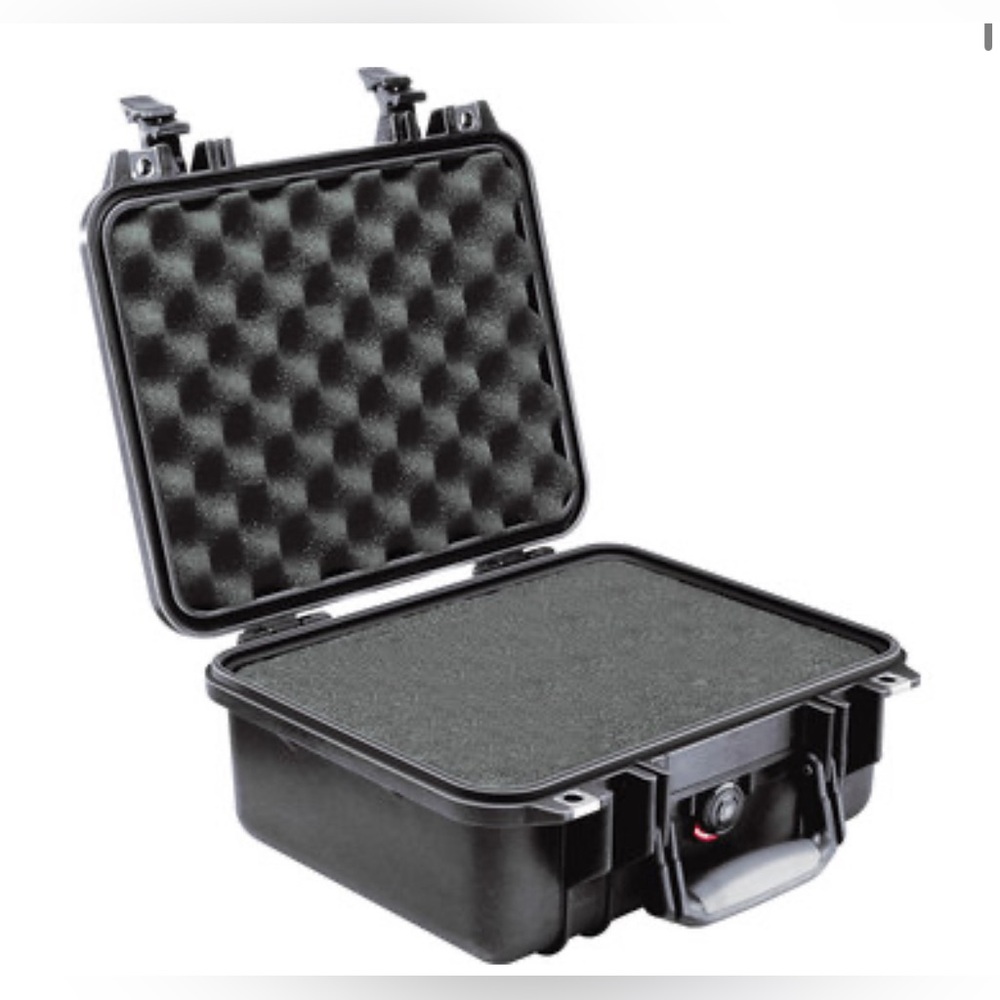 Pelican 1400 NL/WF Protective Hard Case Polypropylene